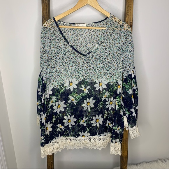Miin Floral Print Blouse - Picture 1 of 5